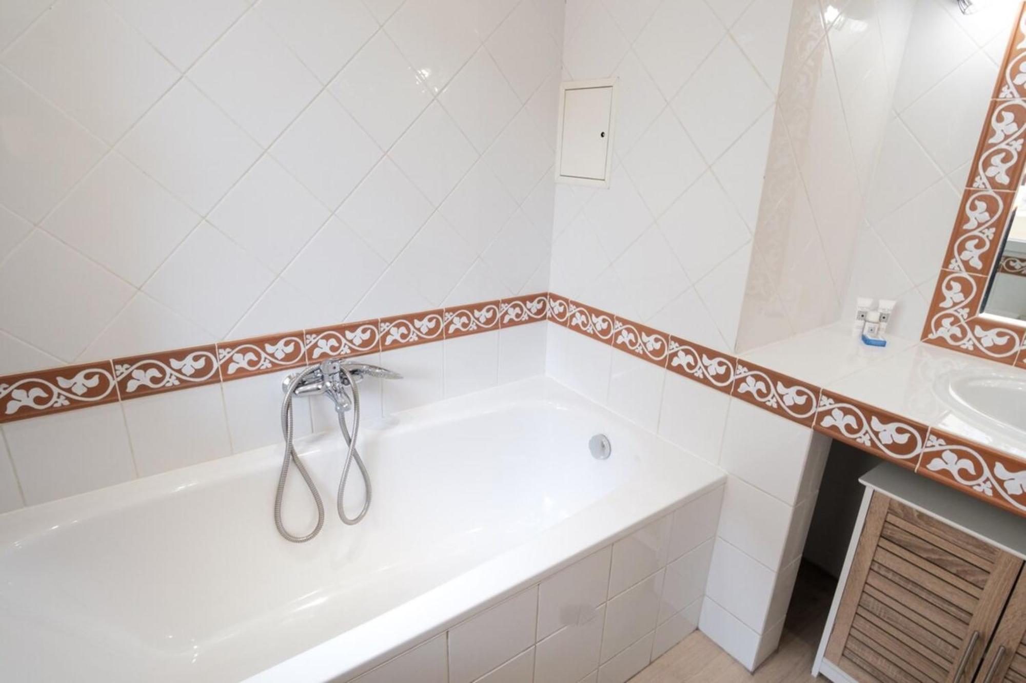 Les Sorbiers - Centre Ville - Spacieux & Climatisation Cannes Luaran gambar